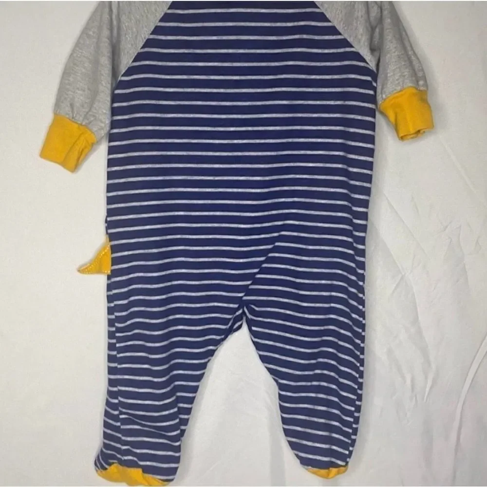 Gerber Baby boy 4 piece set Size 0-3M